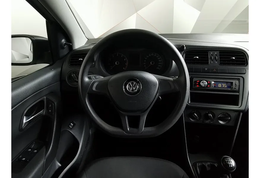 Volkswagen Polo 1.6 MPI MT (110 л.с.) Trendline Белый в АВИЛОН. Слайд №20