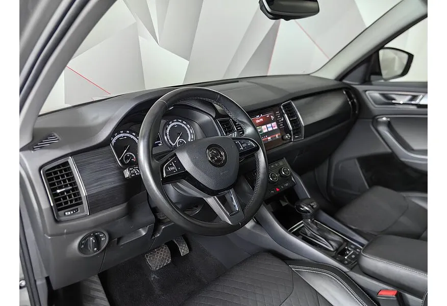 Skoda Kodiaq 2.0 TDI DSG 4X4 (150 л.с.) Бежевый в АВИЛОН. Слайд №18