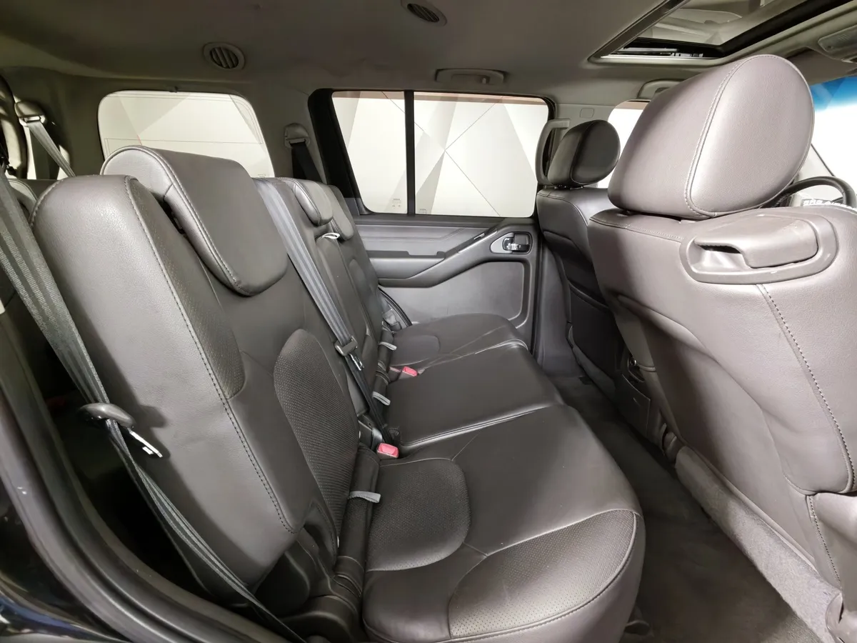 Nissan Pathfinder 4.0 AT (269 л.с.) Черный в АВИЛОН. Слайд №14