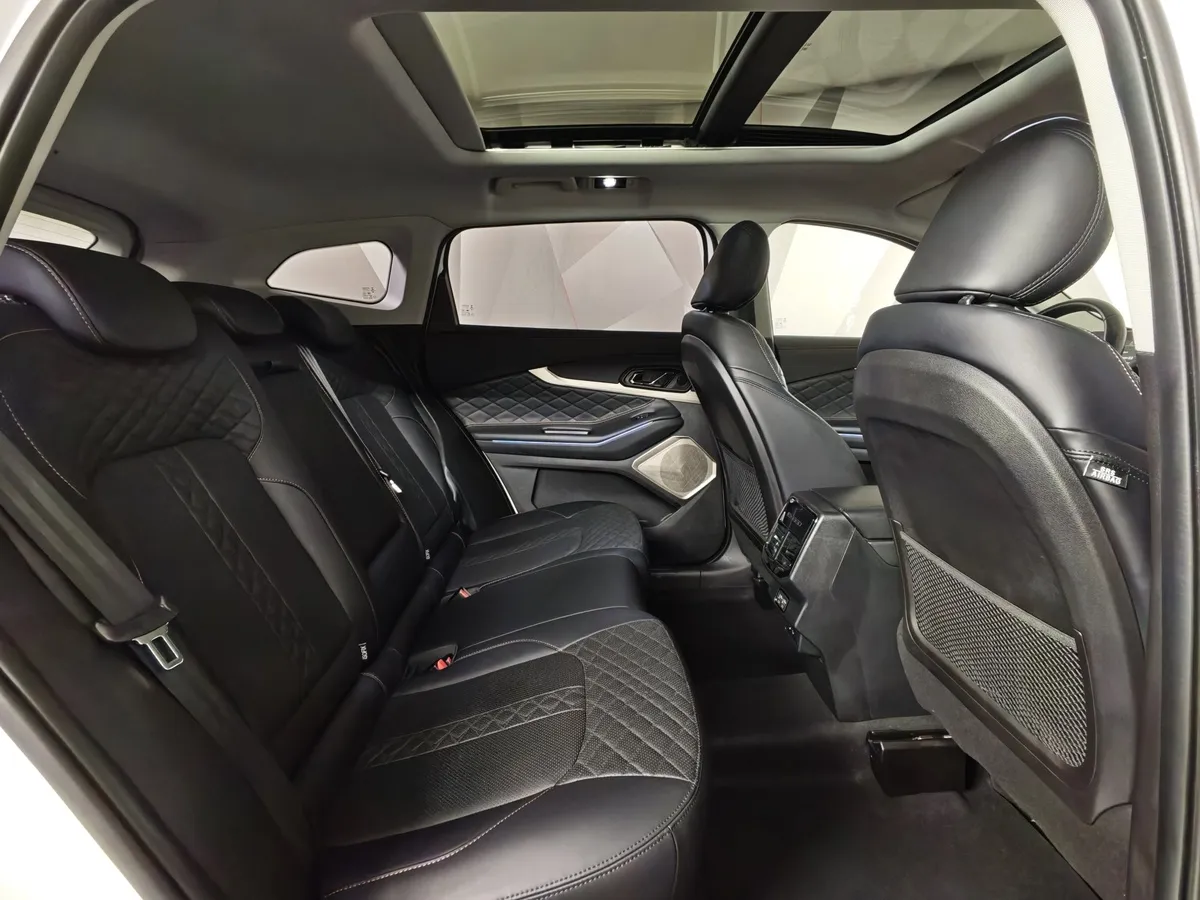 EXEED TXL 1.6 TGDI DCT7 AWD (186 л.с.) Белый в АВИЛОН. Слайд №15