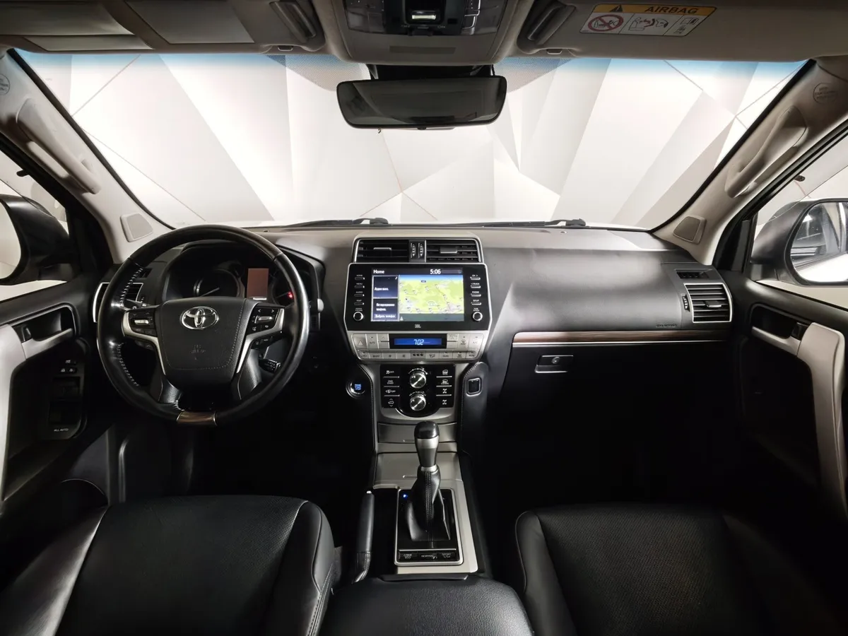 Toyota Land Cruiser Prado 4.0 AT AWD (249 л.с.) Белый в АВИЛОН. Слайд №13