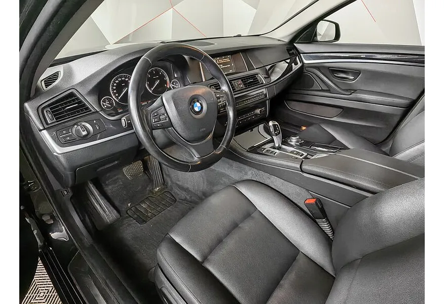BMW 5 серия 520d Steptronic (190 л.с.) Черный в АВИЛОН. Слайд №12