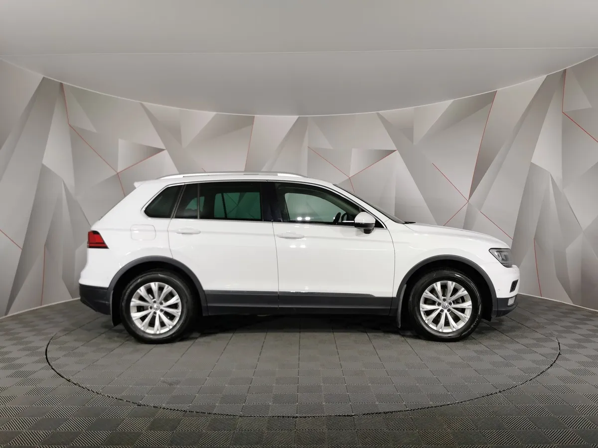 Volkswagen Tiguan 1.4 TSI BlueMotion DSG (150 л.с.) Avenue Белый в АВИЛОН. Слайд №6
