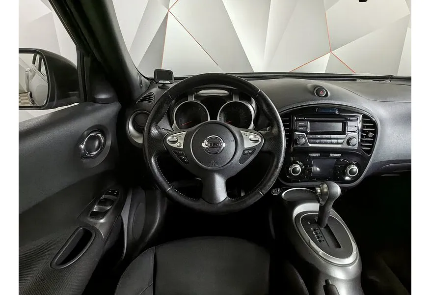 Nissan Juke 1.6 CVT (117 л.с.) Черный в АВИЛОН. Слайд №19