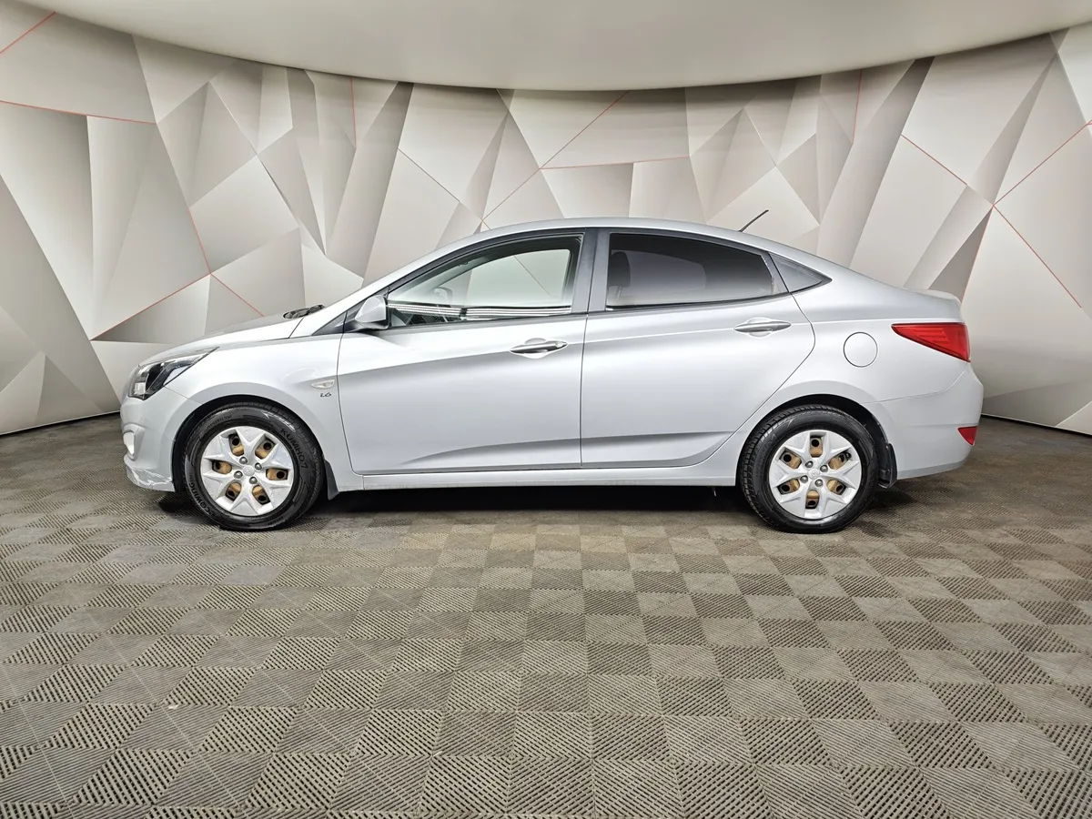 Hyundai Solaris 1.6 AT (123 л.с.) Comfort Серебристый в АВИЛОН. Слайд №5
