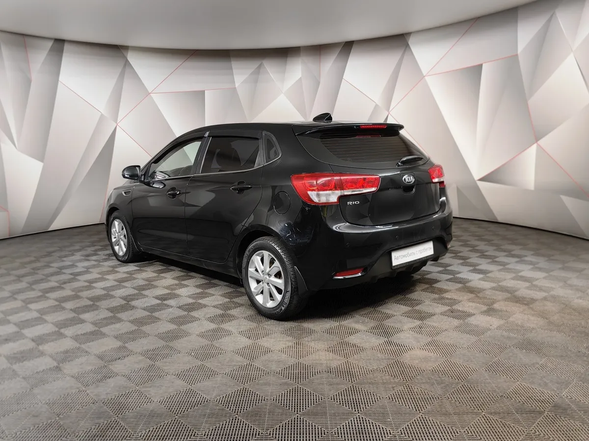 Kia Rio 1.6 AT (123 л.с.) Черный в АВИЛОН. Слайд №4