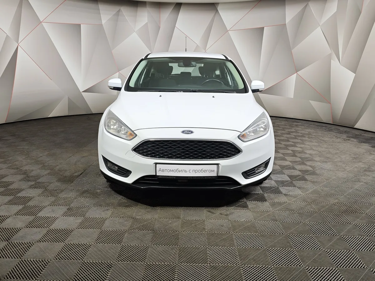 Ford Focus 1.6 PowerShift (105 л.с.) Trend Белый в АВИЛОН. Слайд №7