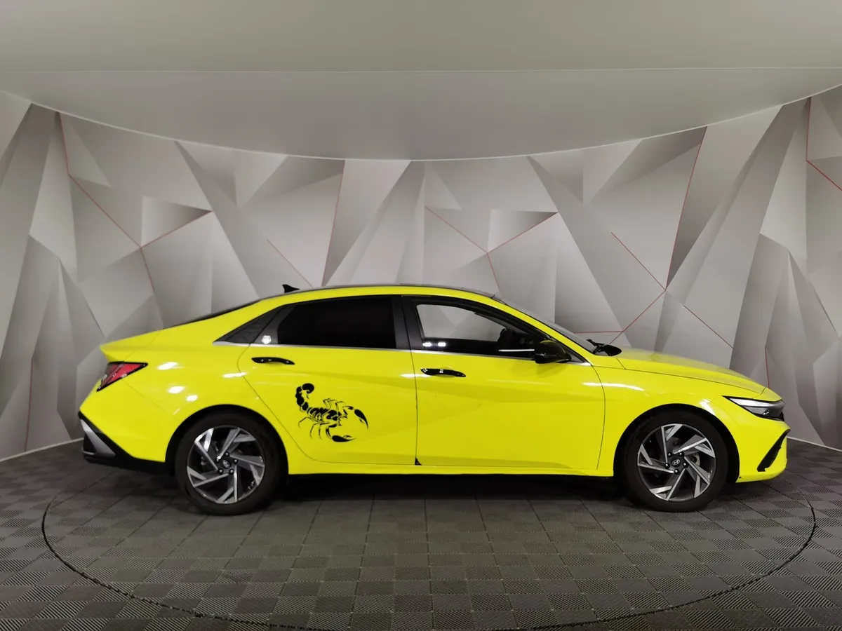 Hyundai Elantra 1.5 CVT FWD (115 л.с.) Smart Желтый в АВИЛОН. Слайд №6