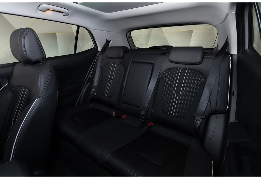 Solaris HC 2.0 AT 4WD (150 л.с.) Lifestyle + Advanced Серебристый в АВИЛОН. Слайд №7