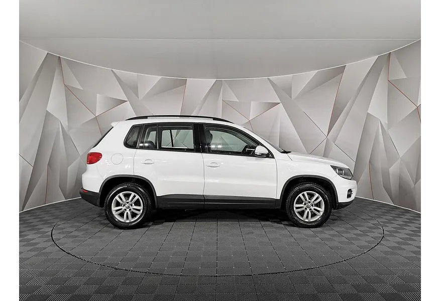 Volkswagen Tiguan 2.0 TSI 4Motion AT (170 л.с.) Track & Field Белый в АВИЛОН. Слайд №6