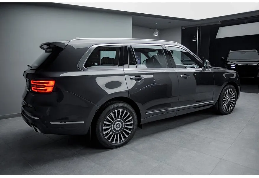 AURUS Komendant 4.4 AWD AT (598 л.с.) Серый в АВИЛОН. Слайд №5