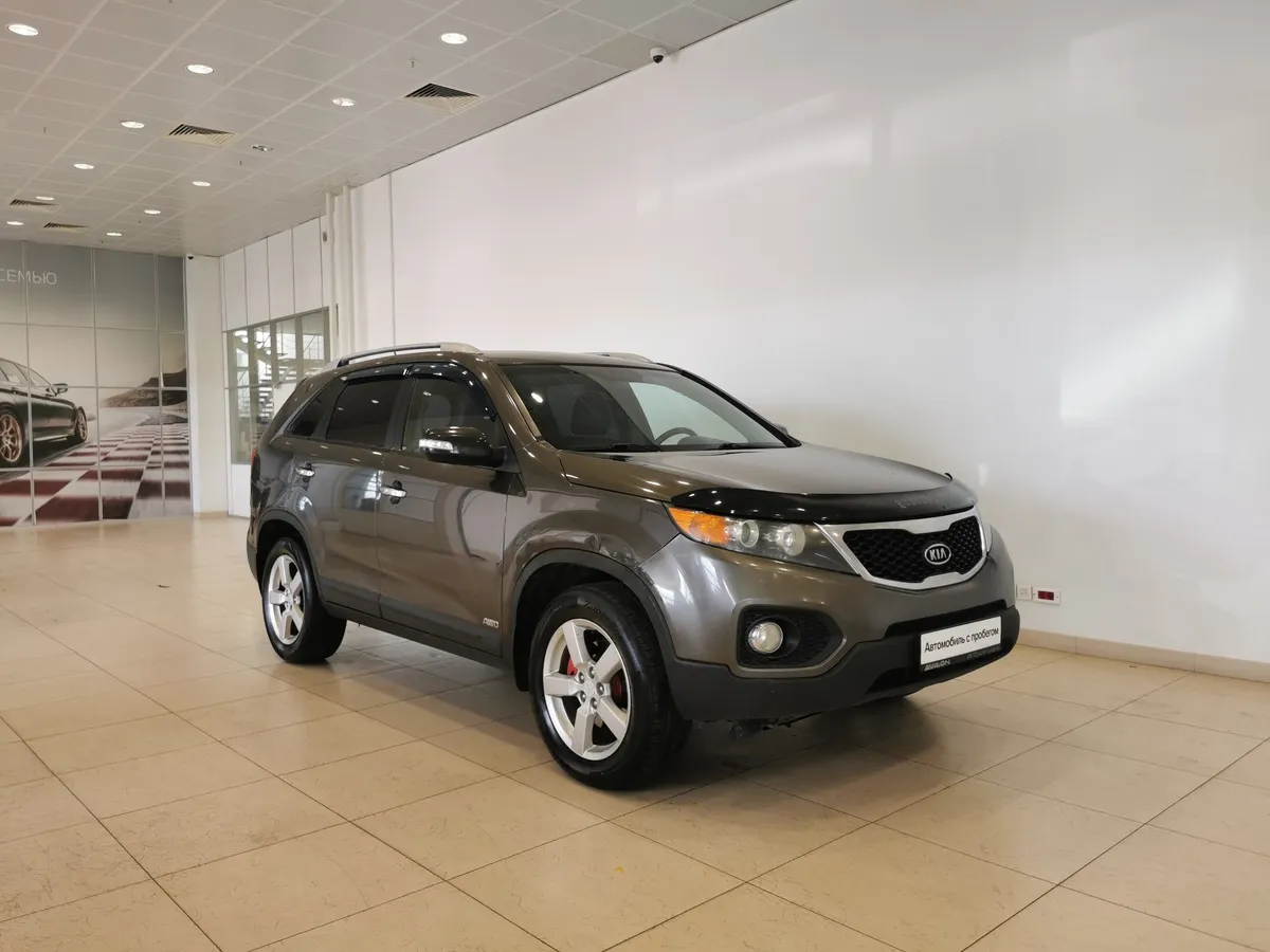 Kia Sorento 2.4 AT 4WD (175 л.с.) Comfort Бежевый в АВИЛОН. Слайд №3