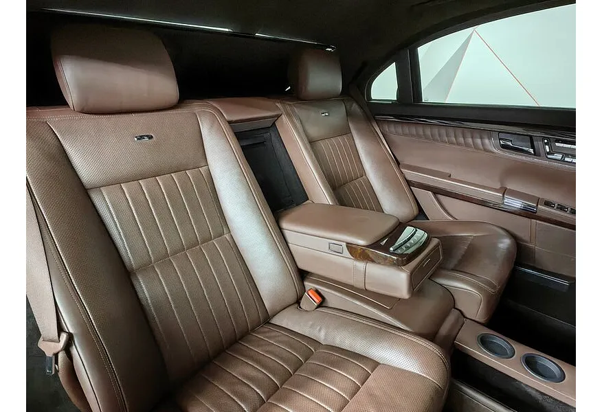 Mercedes-Benz S-Класс S 600 AT длинная база (517 л.с.) Черный в АВИЛОН. Слайд №16