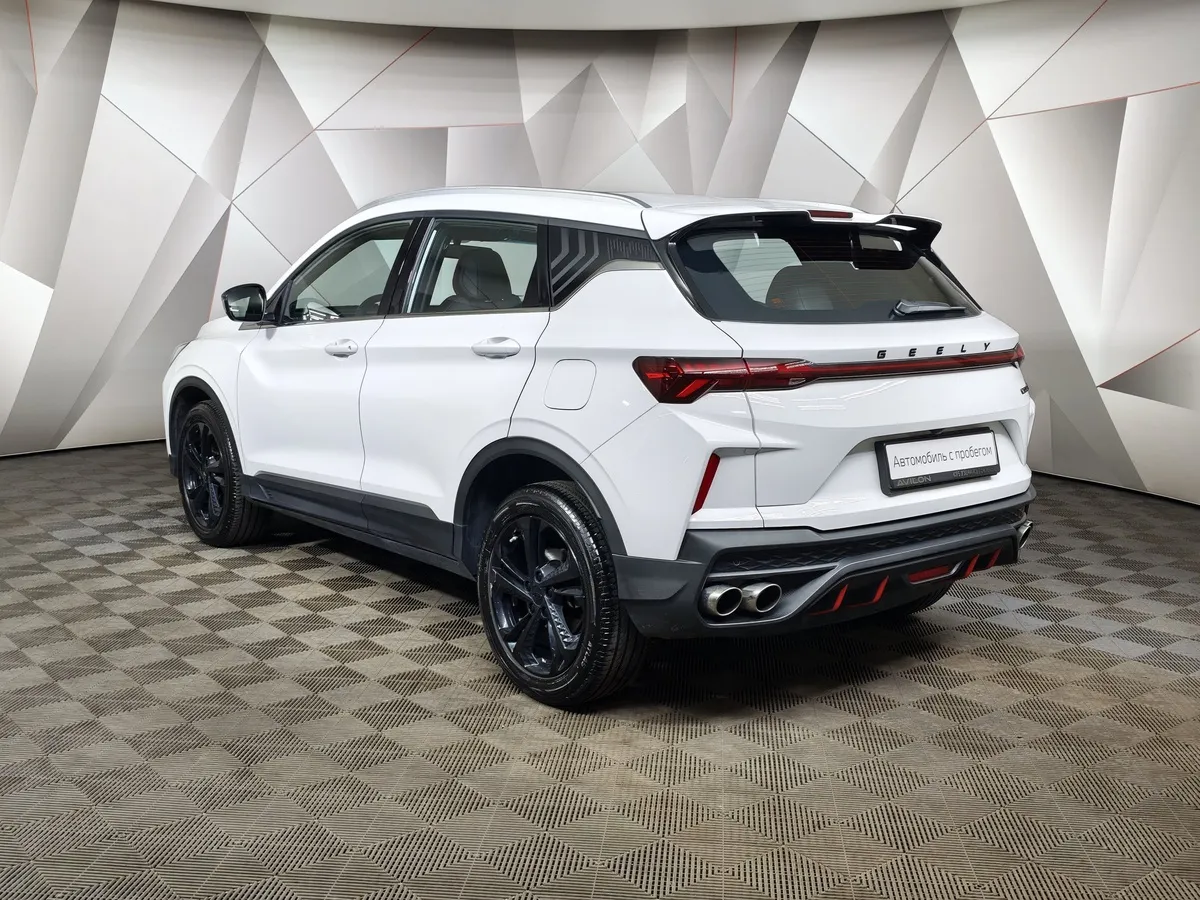Geely Coolray 1.5T 7DCT 2WD (150 л.с.) Luxury Белый в АВИЛОН. Слайд №3