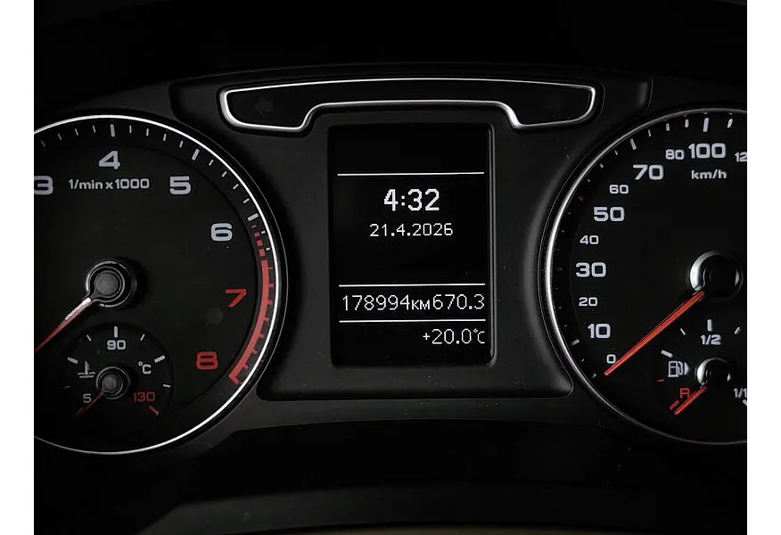 Audi Q3 2.0 TFSI quattro S tronic (170 л.с.) Белый в АВИЛОН. Слайд №17