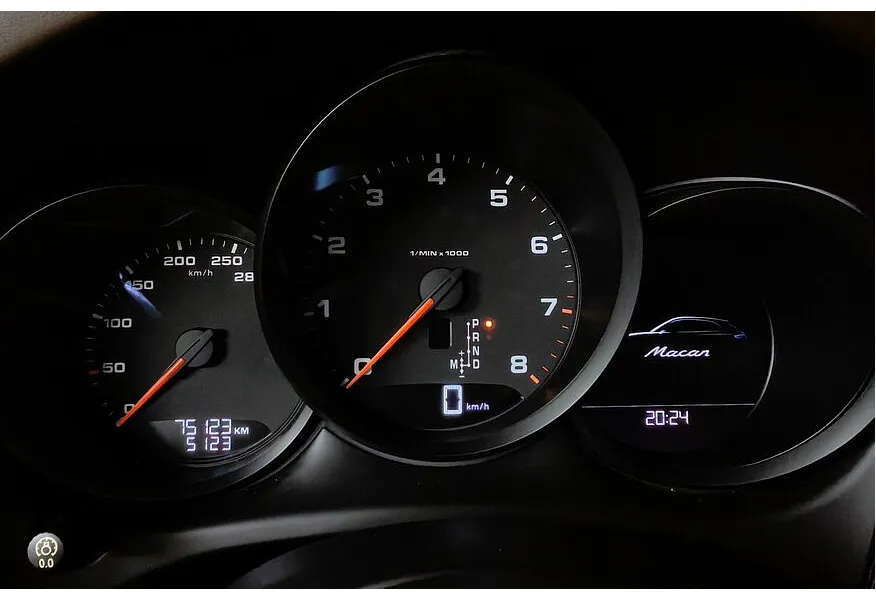 Porsche Macan 2.0 PDK AWD (252 л.с.) Коричневый в АВИЛОН. Слайд №18