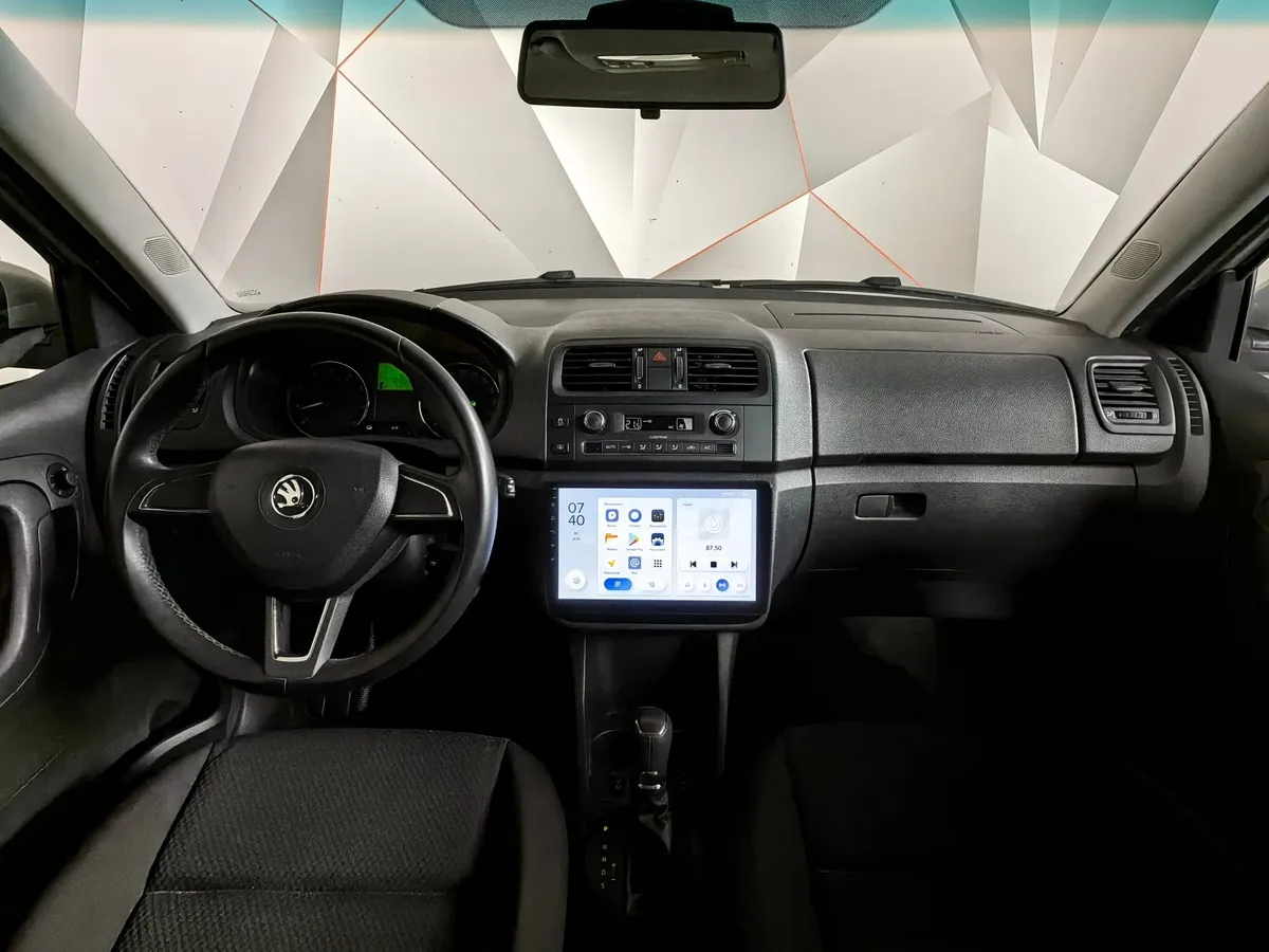 Skoda Fabia 1.6 AT (105 л.с.) Серебристый в АВИЛОН. Слайд №13