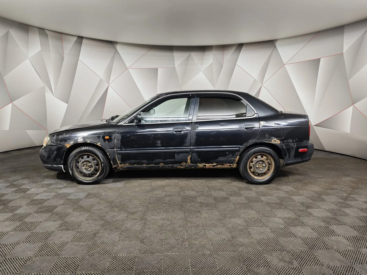 Suzuki Esteem 1.8 AT (121 л.с.) Черный в АВИЛОН. Слайд №5