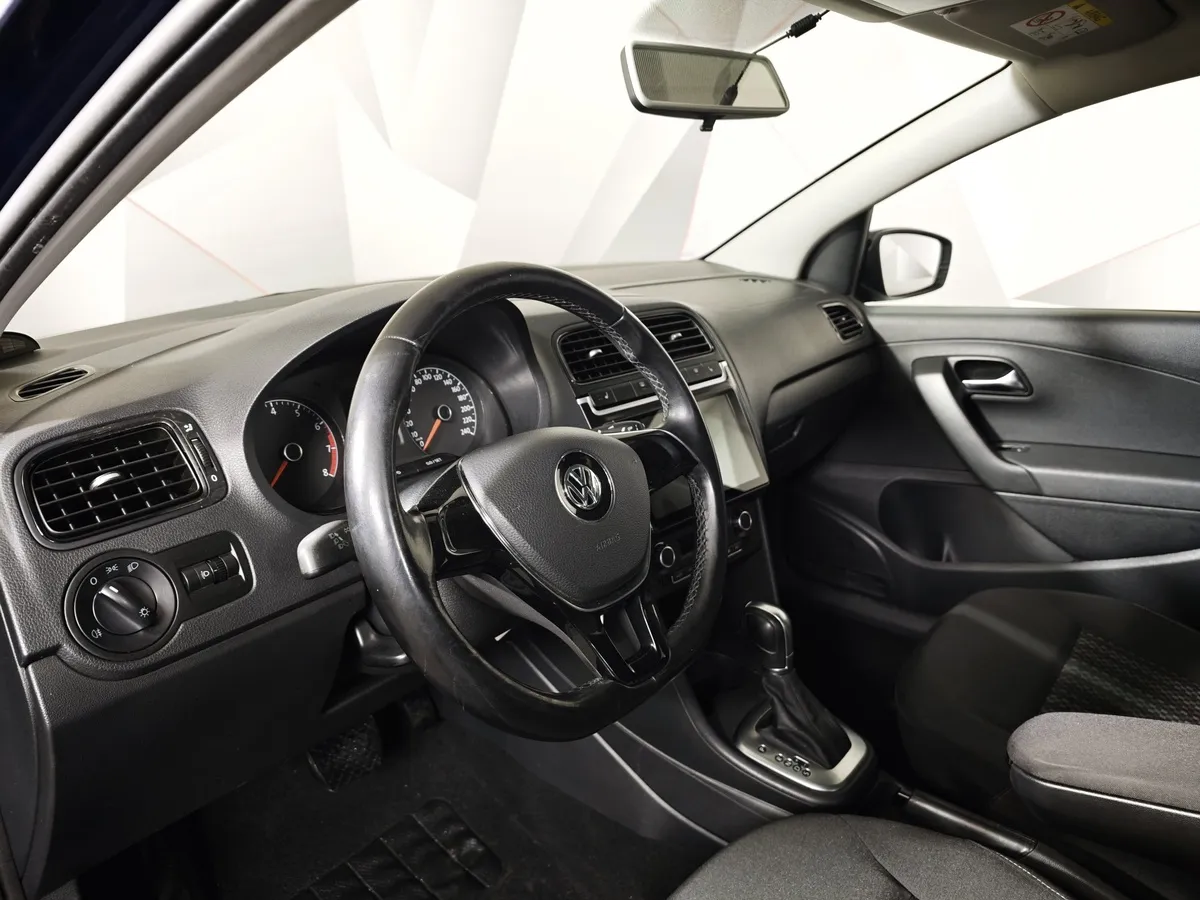 Volkswagen Polo 1.6 Tiptronic (105 л.с.) Comfortline Синий в АВИЛОН. Слайд №18