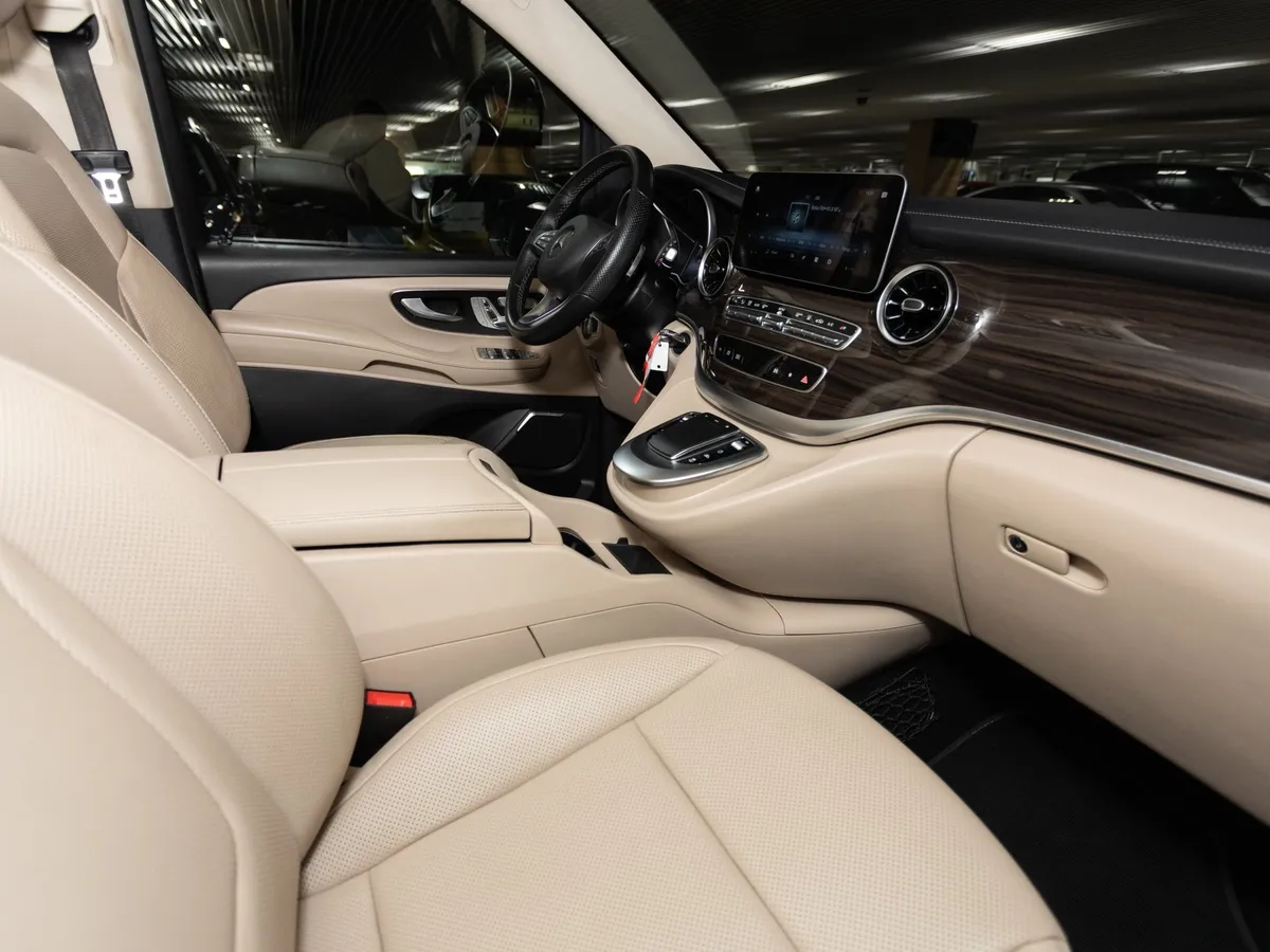 Mercedes-Benz V-Класс V 250 d AT L2 4x4 (190 л.с.) Exclusive Черный в АВИЛОН. Слайд №14