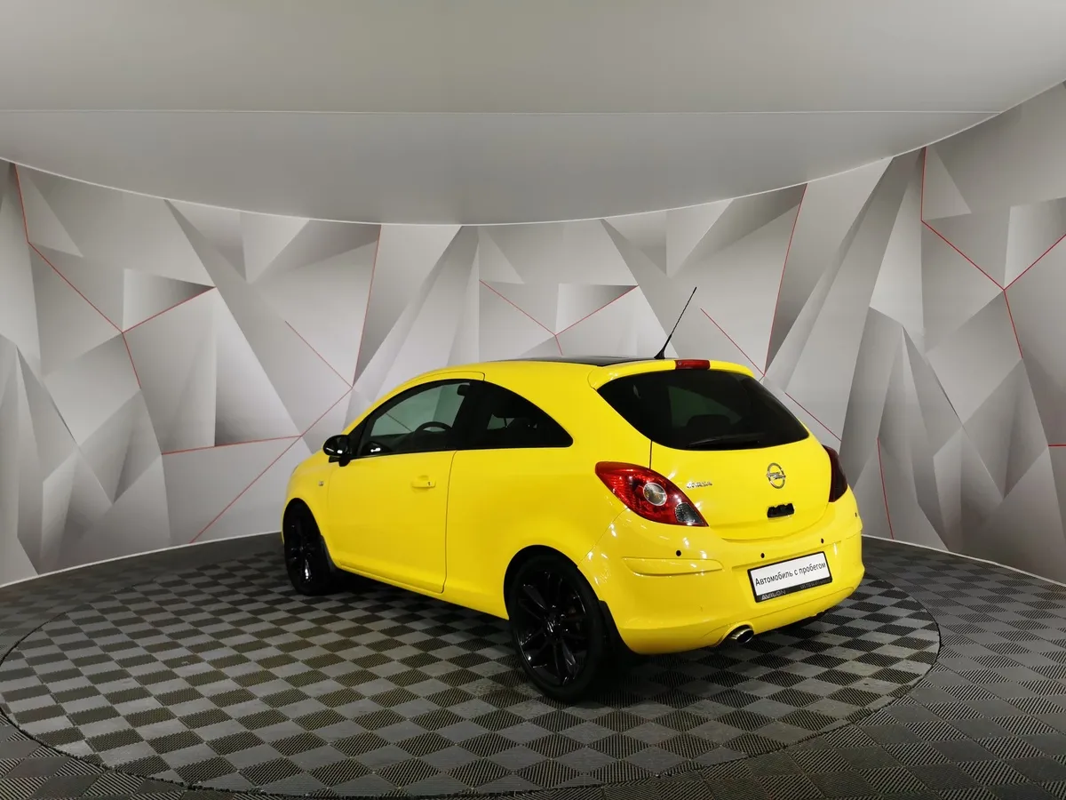 Opel Corsa 1.2 ecoFLEX Easytronic (85 л.с.) Желтый в АВИЛОН. Слайд №4