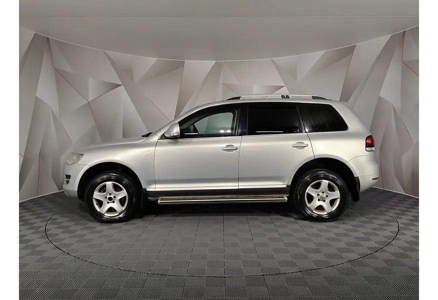 АВИЛОН - Volkswagen Touareg 2.5 TDI Tiptronic (174 л.с.) R Line Серебристый - slide 2
