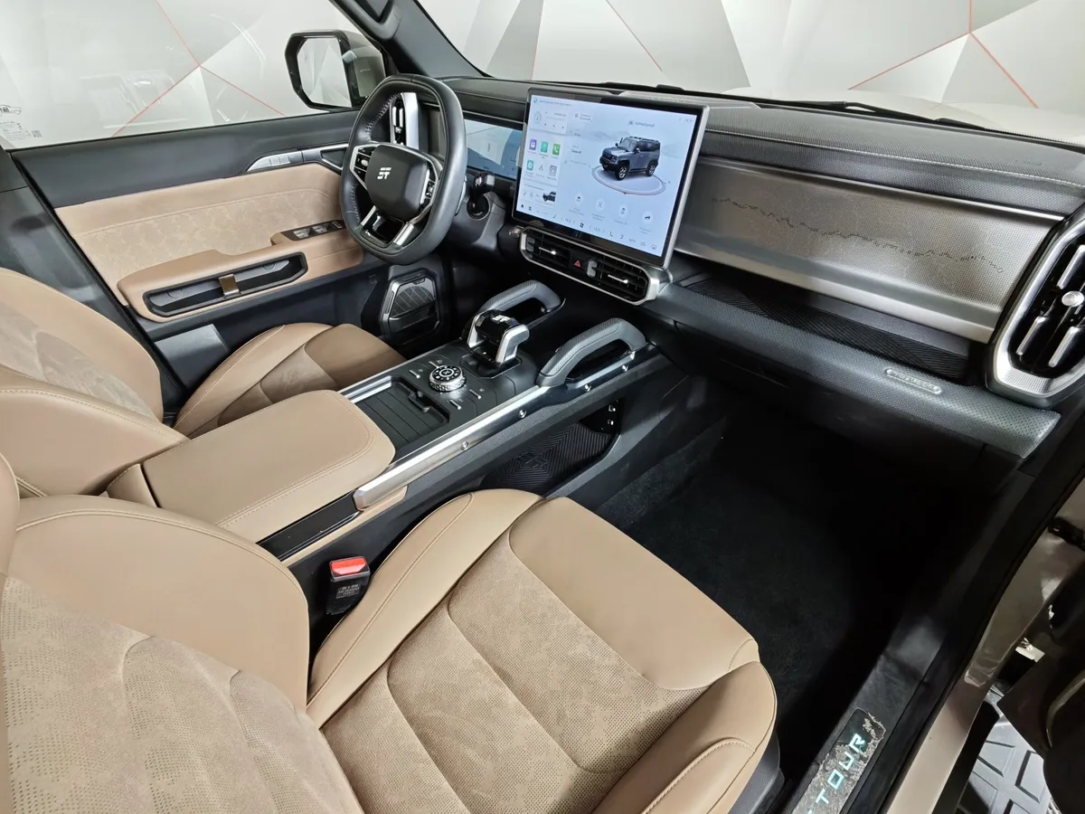 JETOUR T2 2.0T 7DCT AWD (245 л.с.) Люкс Коричневый в АВИЛОН. Слайд №13