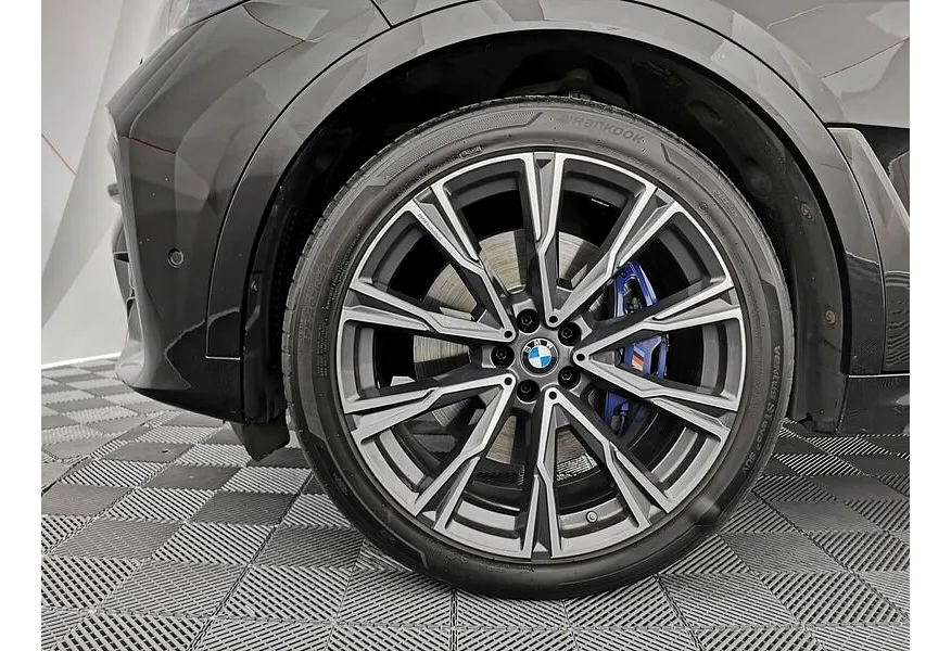 LIVE. Слайд №14