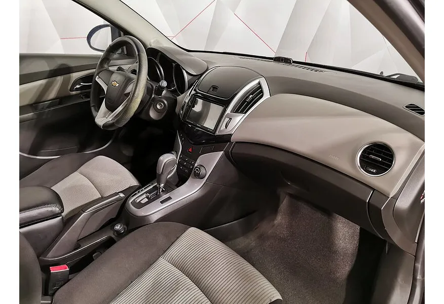 LIVE. Слайд №9