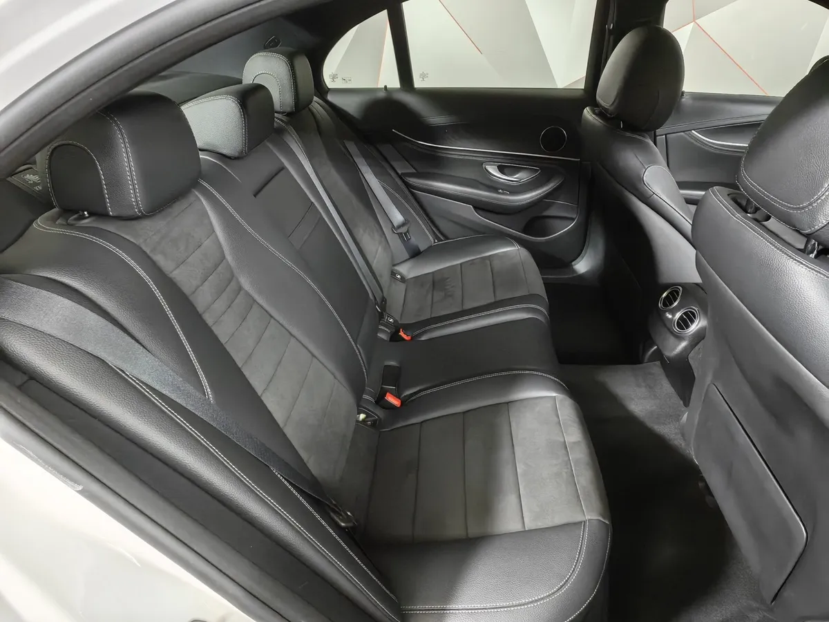 Mercedes-Benz E-Класс E 200 4MATIC 9G-TRONIC (184 л.с.) Sport Белый в АВИЛОН. Слайд №16