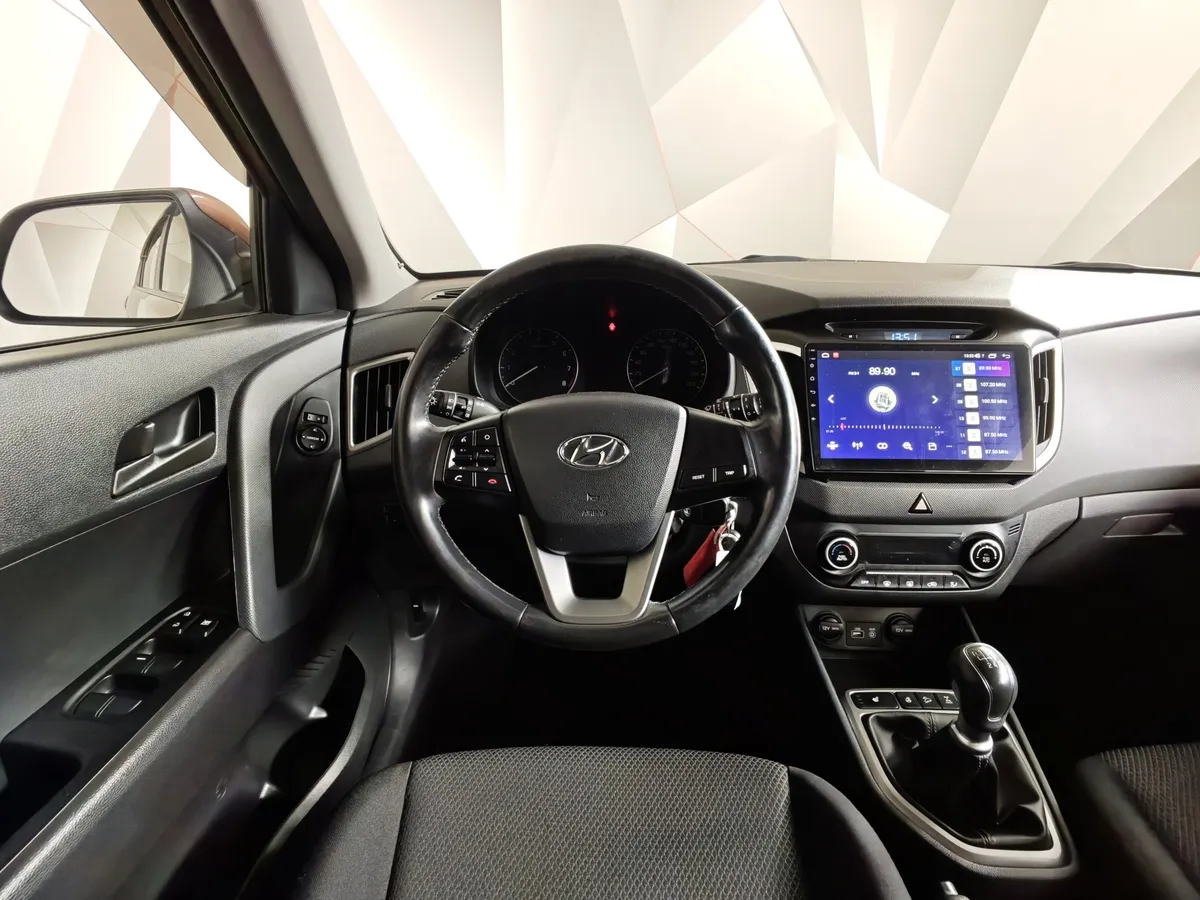 Hyundai Creta 1.6 MT AWD (121 л.с.) Comfort Коричневый в АВИЛОН. Слайд №19