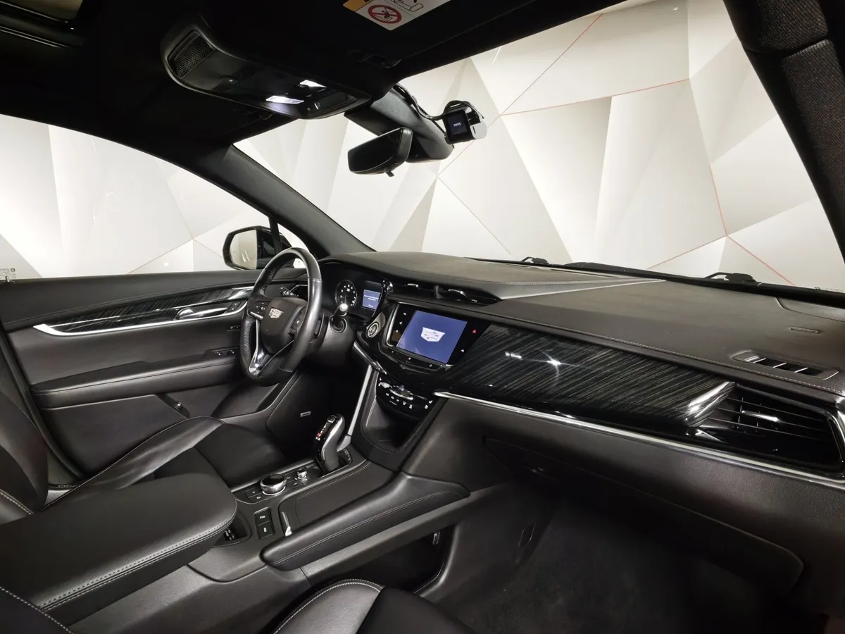 Cadillac XT6 2.0T AT AWD (200 л.с.) Premium Luxury Черный в АВИЛОН. Слайд №12
