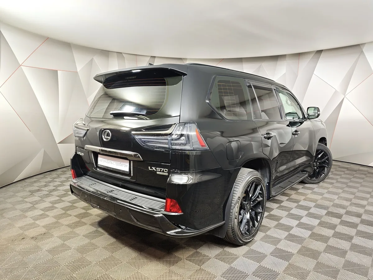 Lexus LX 570 AT (367 л.с.) Черный в АВИЛОН. Слайд №2
