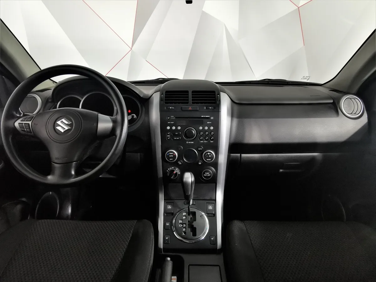 Suzuki Grand Vitara 2.4 AT (169 л.с.) Черный в АВИЛОН. Слайд №12