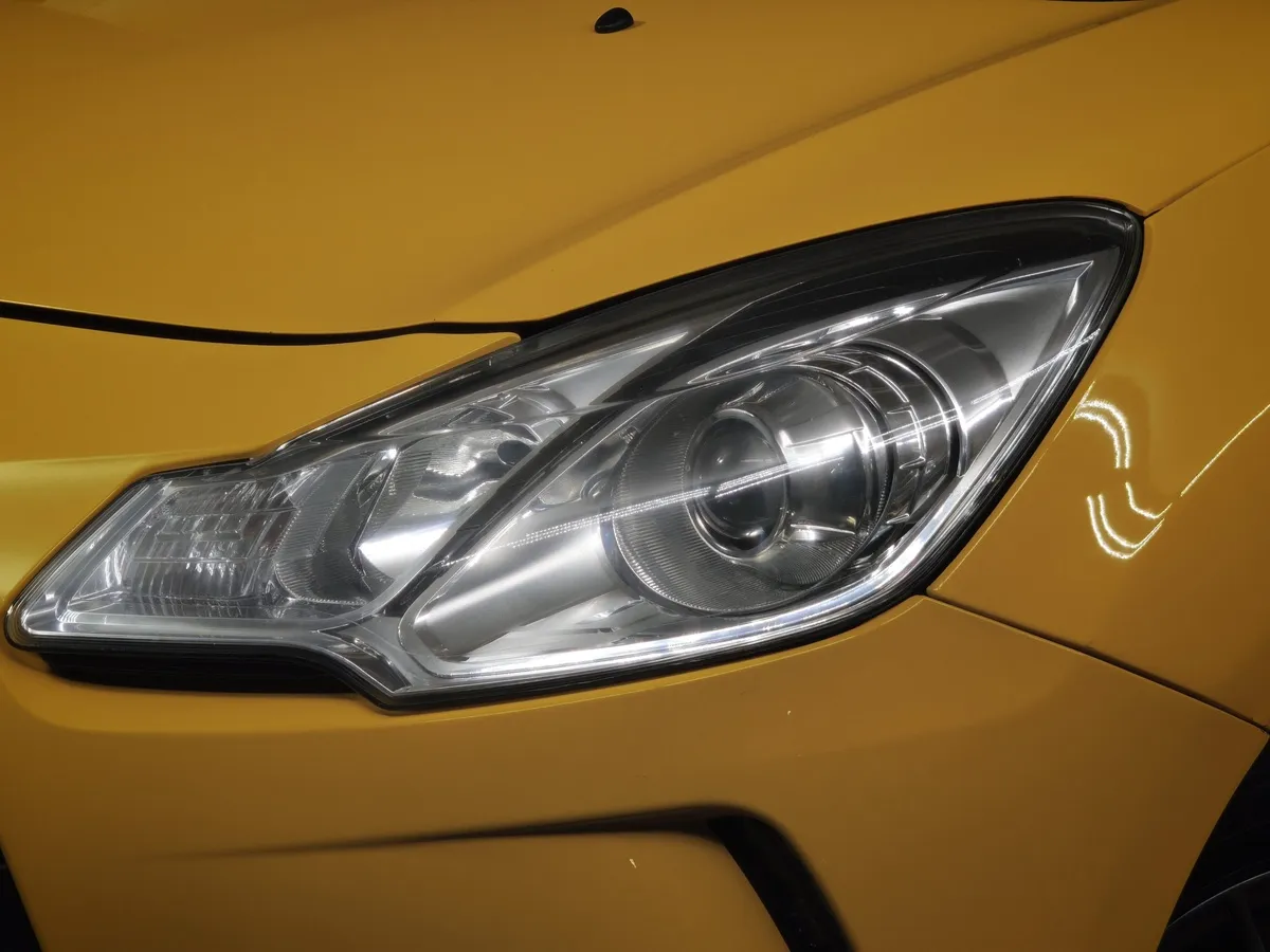 Citroen DS3 1.6 VTi AT (120 л.с.) Желтый в АВИЛОН. Слайд №10