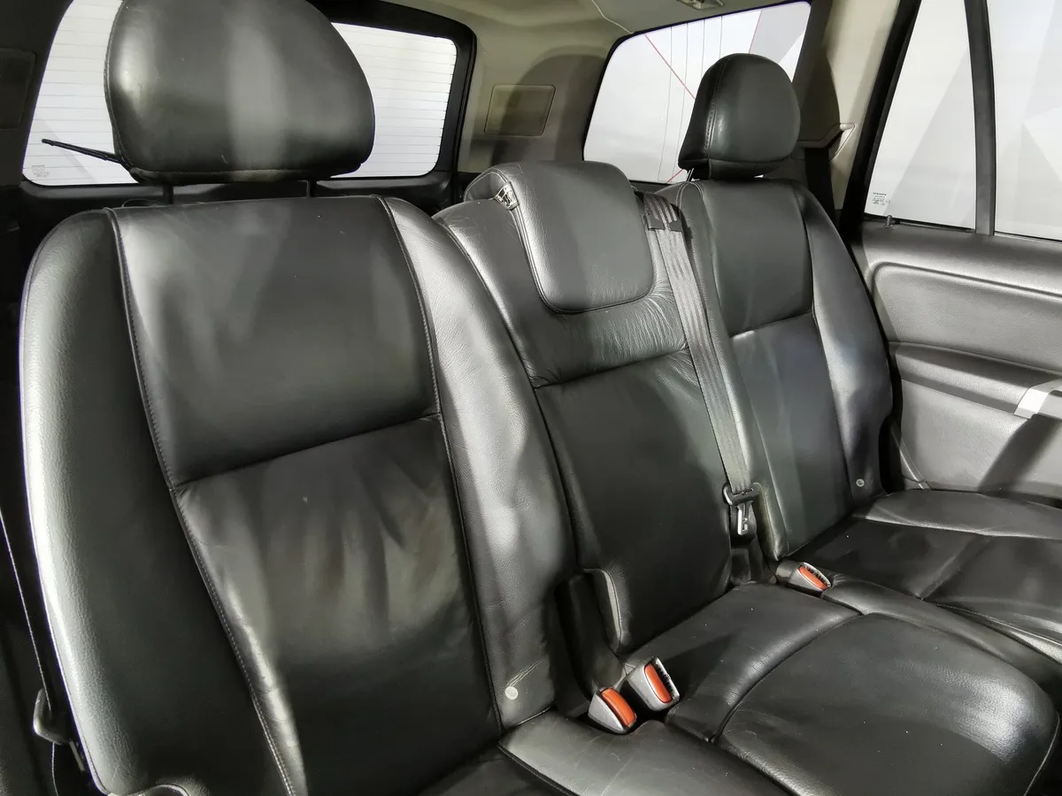 Volvo XC90 2.5 T5 Geartronic AWD (5 мест) (210 л.с.) Черный в АВИЛОН. Слайд №16