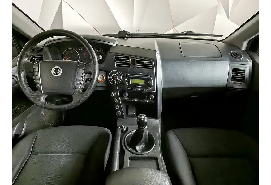 SsangYong Actyon 2.3 MT 4WD (150 л.с.) Elegance Черный в АВИЛОН. Слайд №12