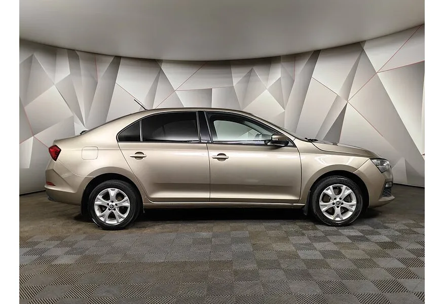 LIVE. Слайд №4