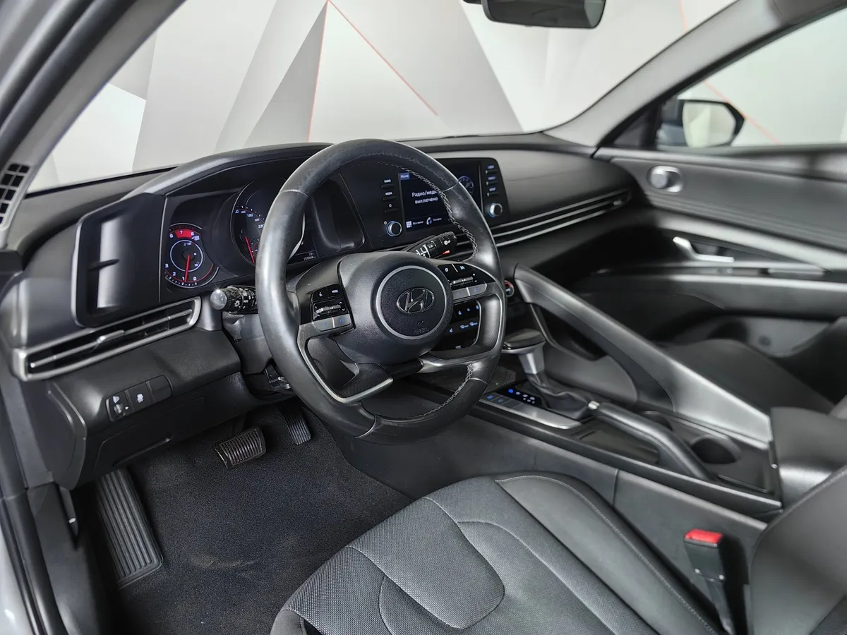 Hyundai Elantra 1.6 AT (128 л.с.) Comfort Серый в АВИЛОН. Слайд №19