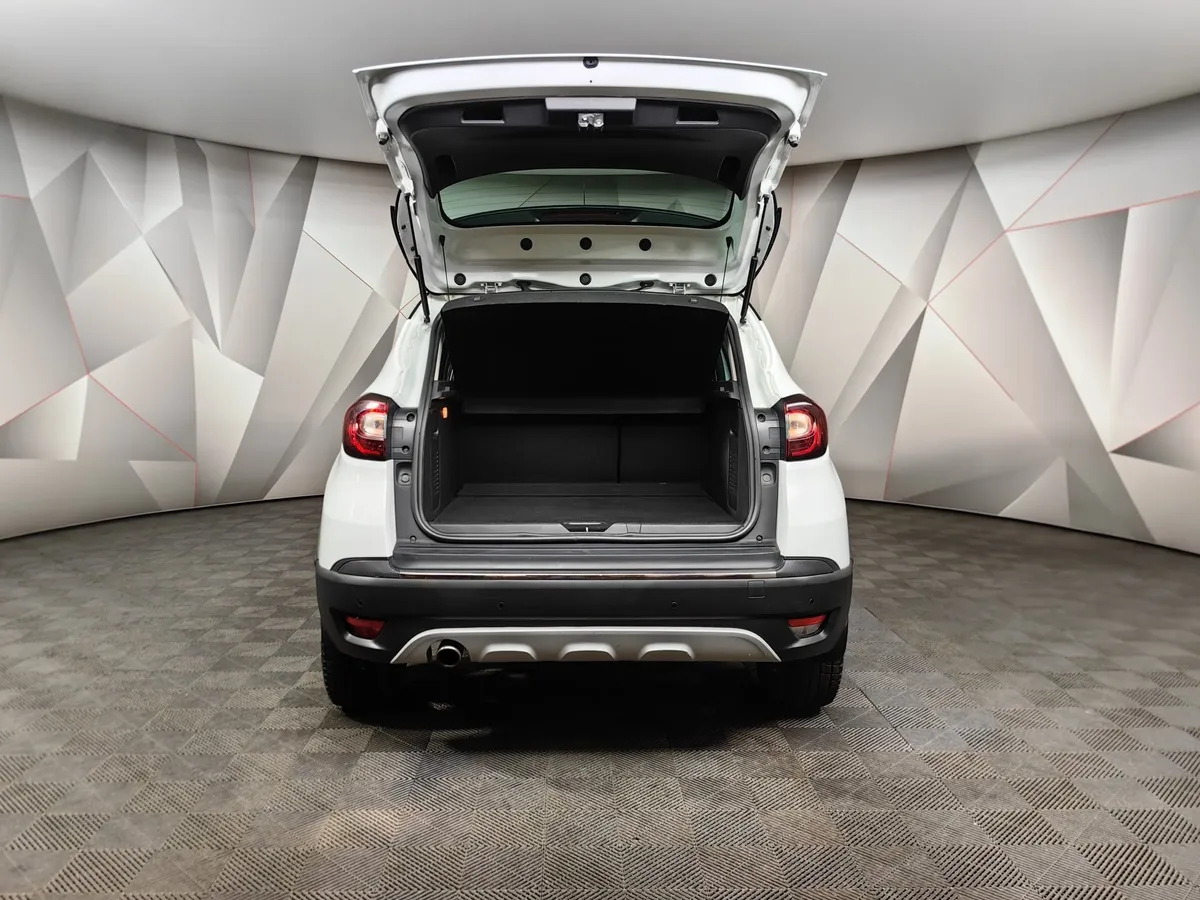 Renault Kaptur 2.0 AT AWD (143 л.с.) Белый в АВИЛОН. Слайд №11