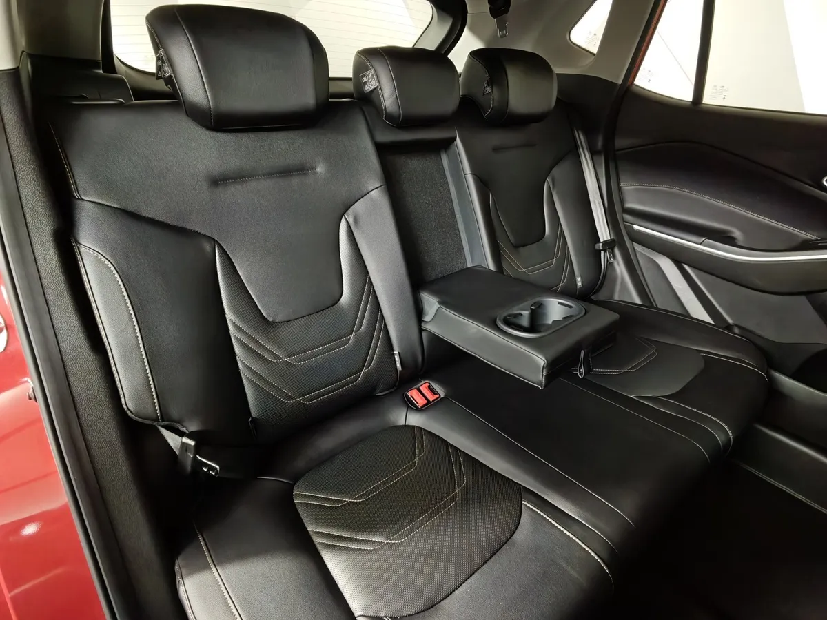 Москвич 3 1.5 CVT (150 л.с.) Comfort Красный в АВИЛОН. Слайд №17