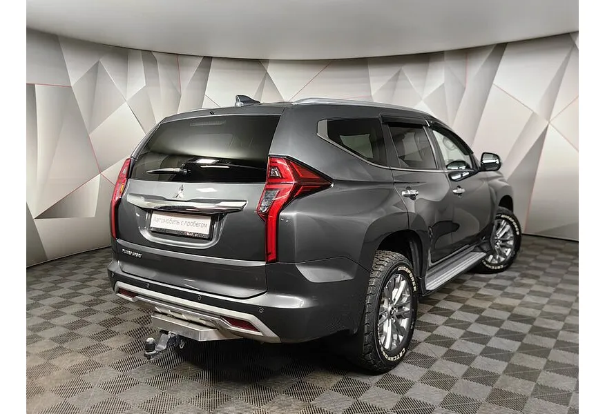 Mitsubishi Pajero Sport 2.4 DI-D AT AWD (181 л.с.) Instyle Серый в АВИЛОН. Слайд №2