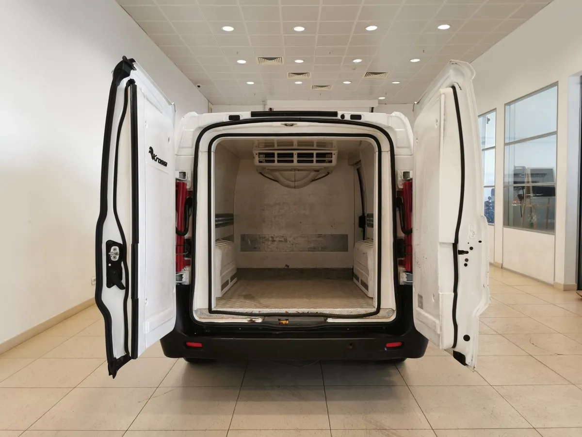 Citroen Jumpy 1.6 HDi MT L2 2.5т (90 л.с.) Белый в АВИЛОН. Слайд №11