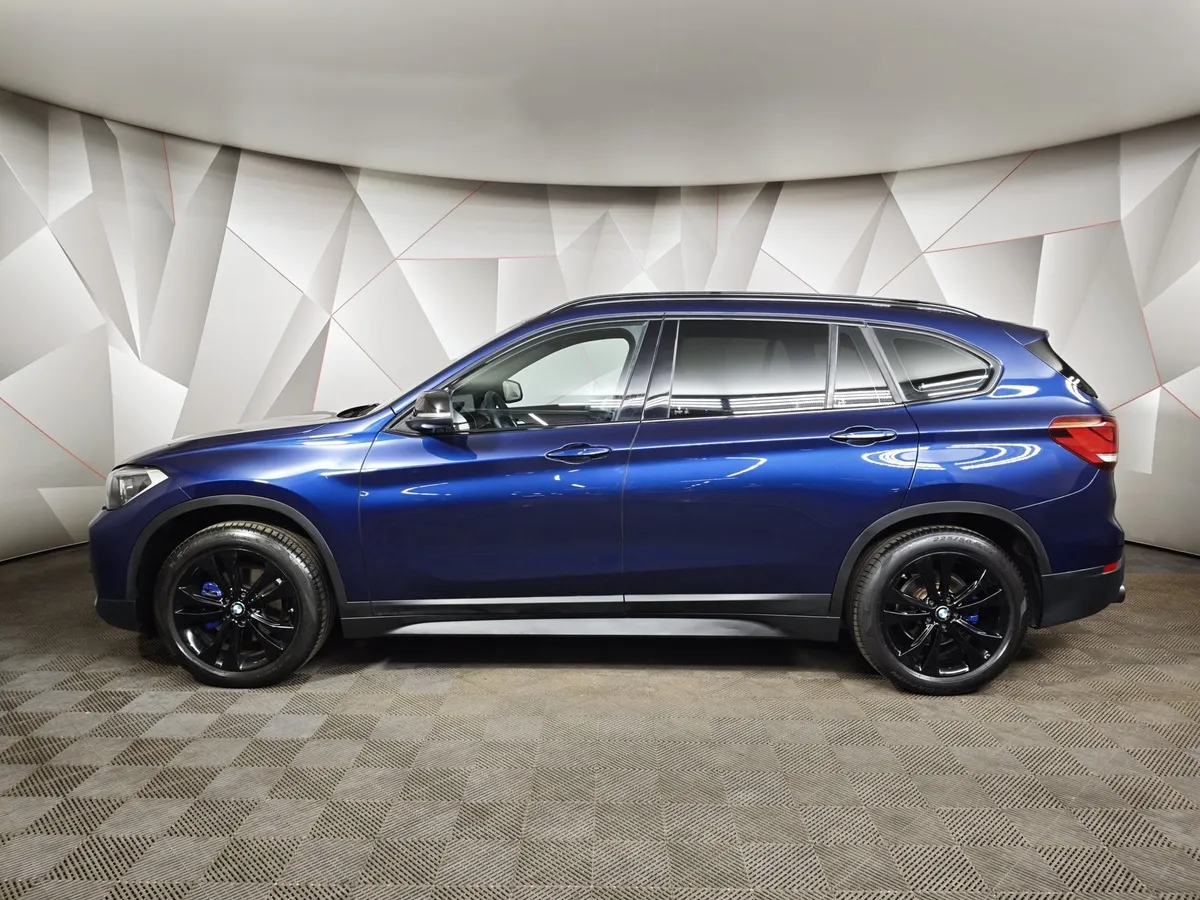 BMW X1 18i sDrive (140 л.с.) Advantage Синий в АВИЛОН. Слайд №5