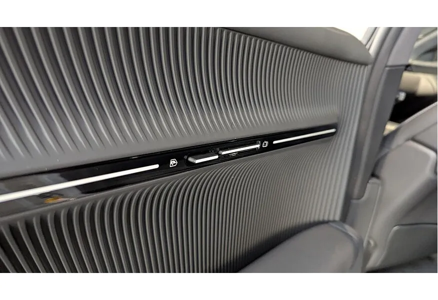 Avatr 12 AT 4WD (578 л.с.) Dual Motor Dynamic Синий в АВИЛОН. Слайд №12