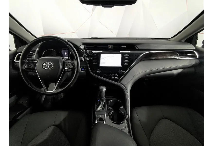 Toyota Camry 2.5 AT (181 л.с.) Черный в АВИЛОН. Слайд №12 Toyota Camry 2.5 AT (181 л.с.) Черный в АВИЛОН. Слайд №12