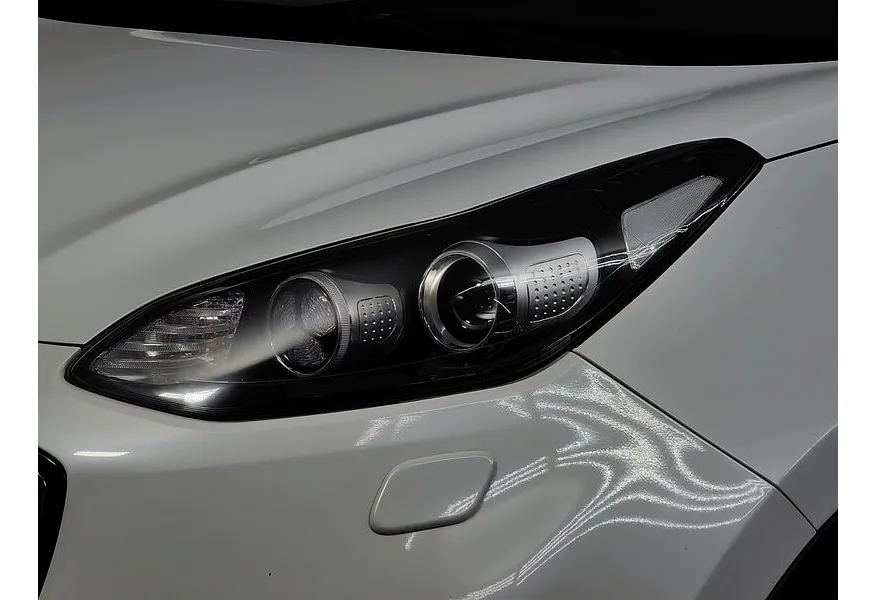 Kia Sportage 2.0 AT 4WD (150 л.с.) Luxe Белый в АВИЛОН. Слайд №10