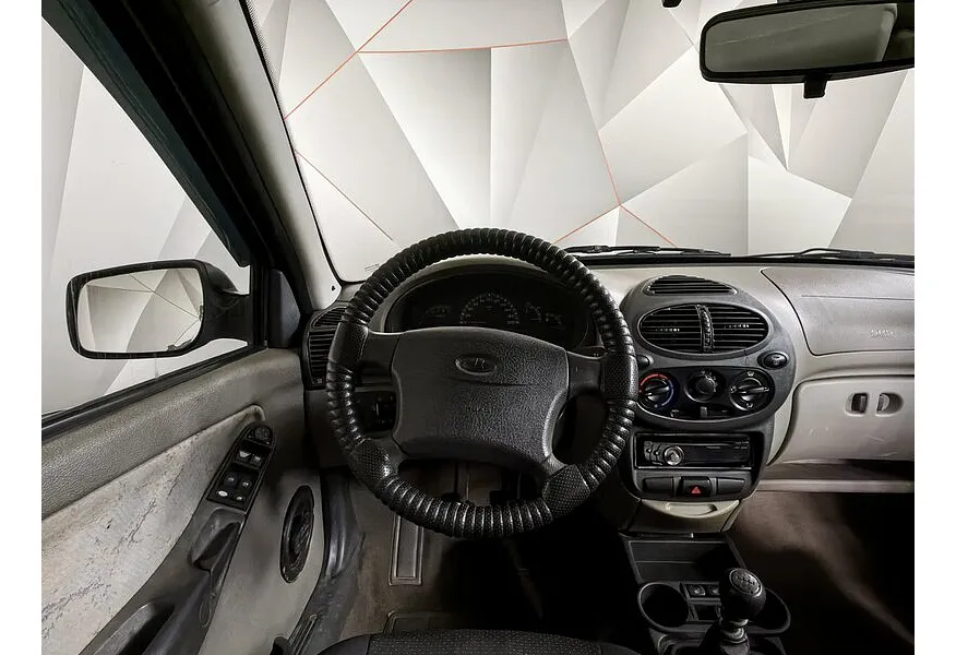 ВАЗ (Lada) Kalina 1.6 MT 8 кл (81 л.с.) 11183-30-046 Норма Серый в АВИЛОН. Слайд №17