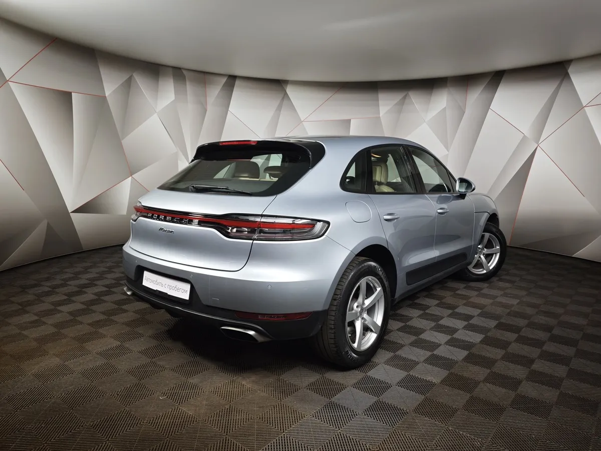 Porsche Macan 2.0 PDK AWD (252 л.с.) Серебристый в АВИЛОН. Слайд №2