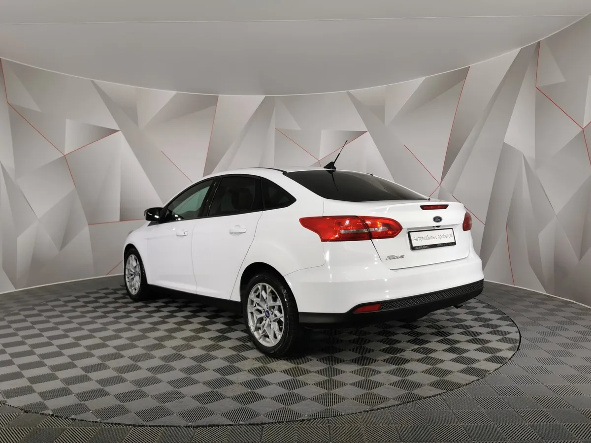 Ford Focus 1.6 Ti-VCT PowerShift (105 л.с.) SYNC Edition Белый в АВИЛОН. Слайд №4